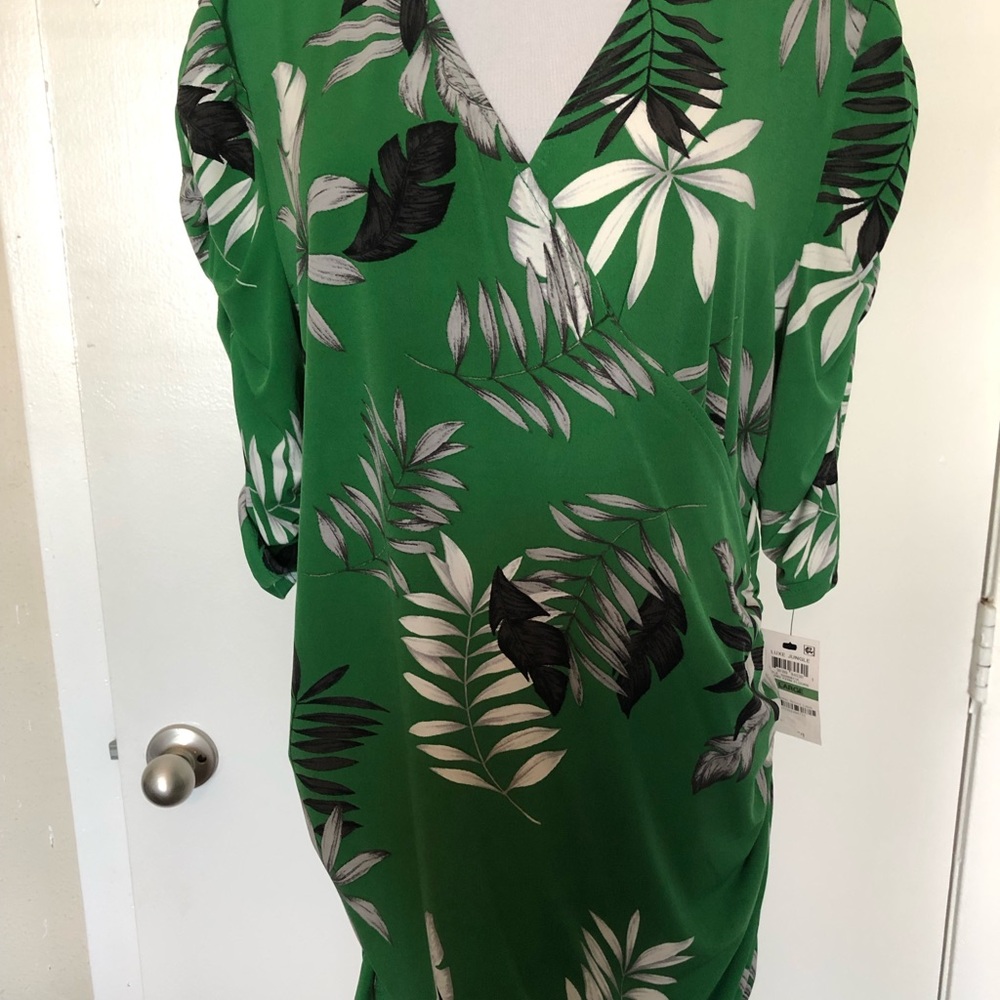 Alfani Bright Green Blouse